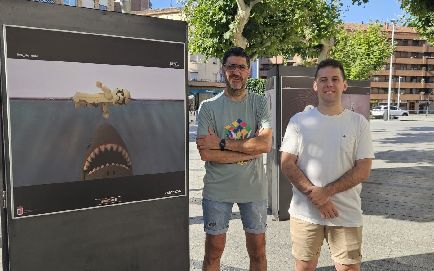 Lee más sobre el artículo El Paseo del Mercadal de Calahorra acoge la exposición de fotografía ‘Va de cine’