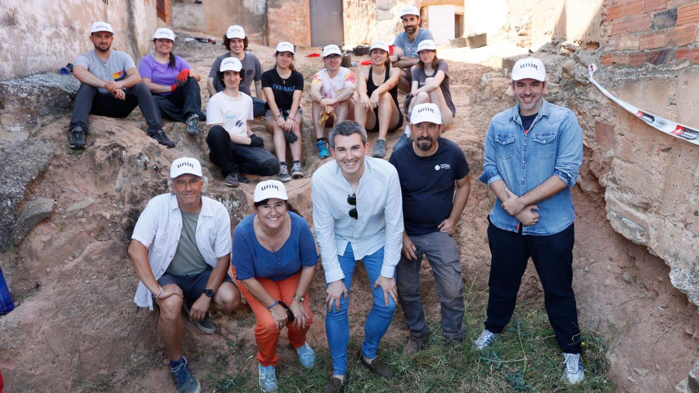 Lee más sobre el artículo Los campos experimentales de arqueología de la UNIR se desarrollan este verano en el yacimiento arnedano del Cerro de San Miguel y el calagurritano de La Clínica