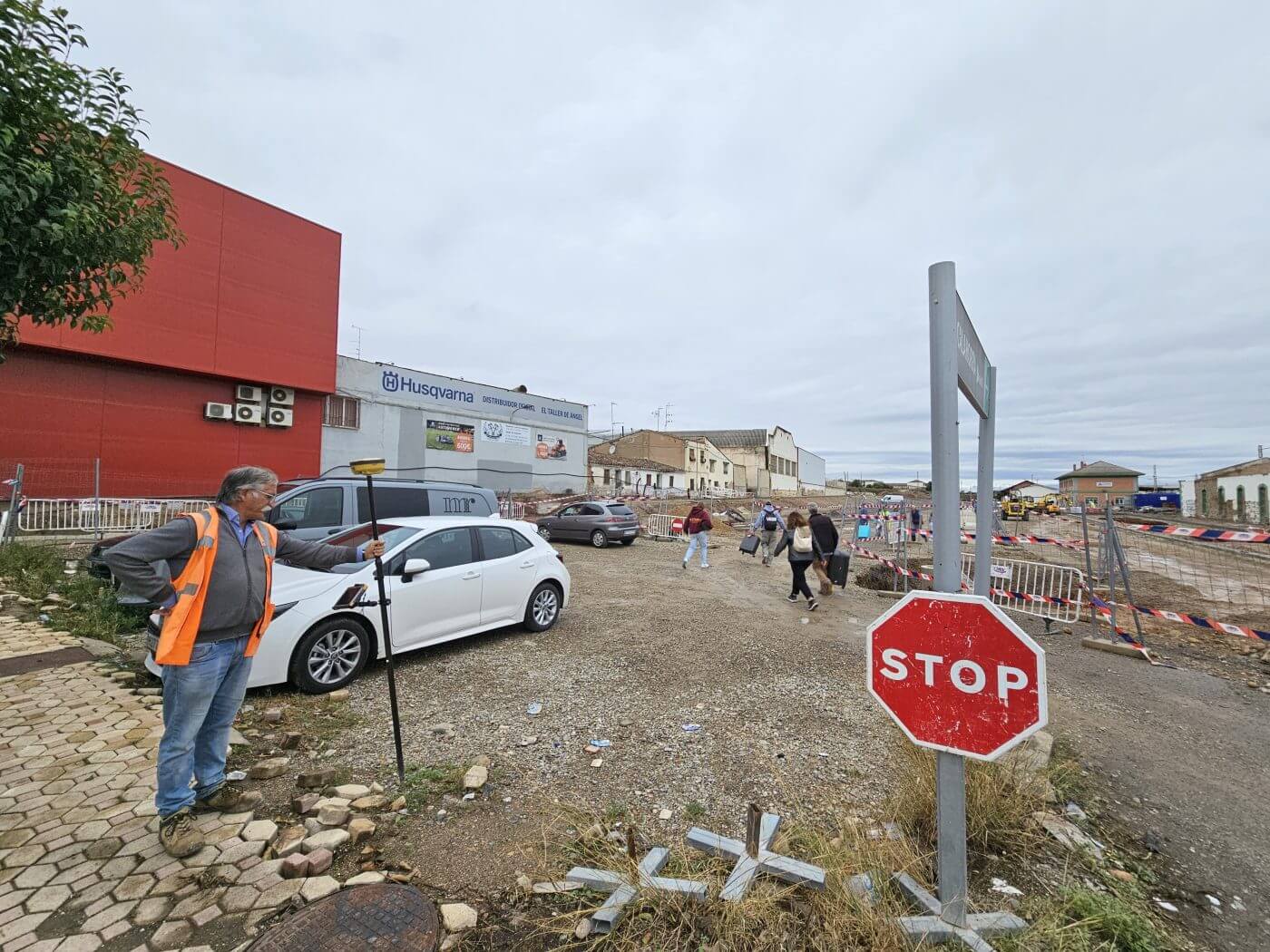 Lee más sobre el artículo Cierre del aparcamiento provisional de la estación de tren de Calahorra por obras de saneo del terreno