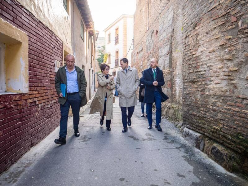 Lee más sobre el artículo El Gobierno de La Rioja invierte más de 1’3 millones de euros en mejoras de urbanización de calles en Alfaro