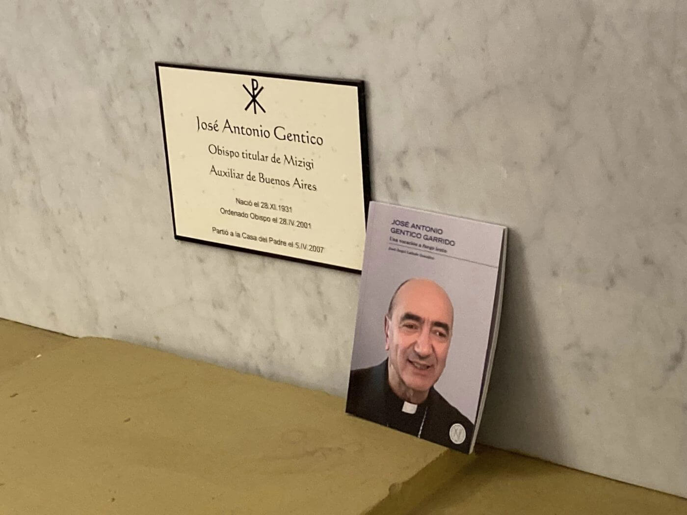 Lee más sobre el artículo La parroquia organiza encuentro sobre la figura de León Gentico y la presentación de su libro en Argentina