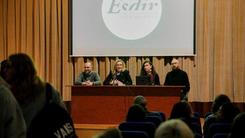 Lee más sobre el artículo El Gobierno de La Rioja y la ESDIR retoman los Premios de Diseño de la Alpargata