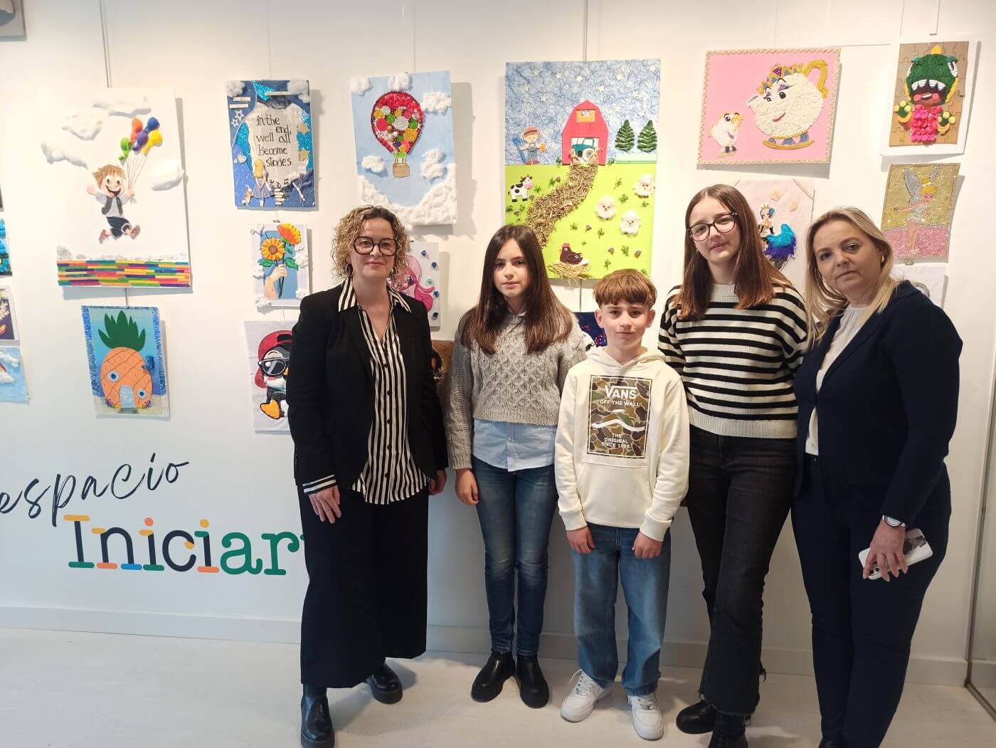 Lee más sobre el artículo Alumnos de 1º de ESO del colegio Sagrado Corazón de Arnedo exponen en el espacio «Iniciarte» del Centro Fundación Cajarioja