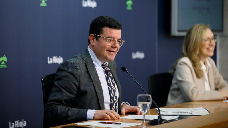 Lee más sobre el artículo El Gobierno de La Rioja apoya con casi 6 millones de euros programas e inversiones en Servicios Sociales de cinco ayuntamientos y cinco mancomunidades