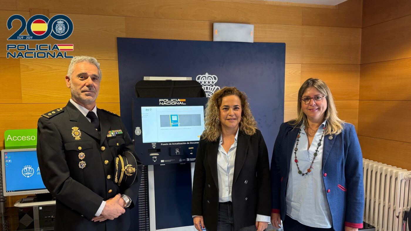 Lee más sobre el artículo La Policía Nacional inaugura un Punto de Actualización de Documentación (PAD) en Arnedo