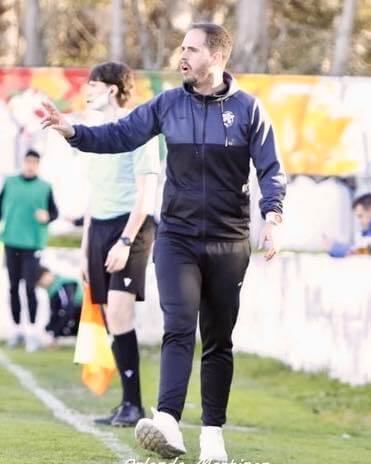 Lee más sobre el artículo Eduardo Hache no continuará como entrenador del CD Arnedo la próxima temporada