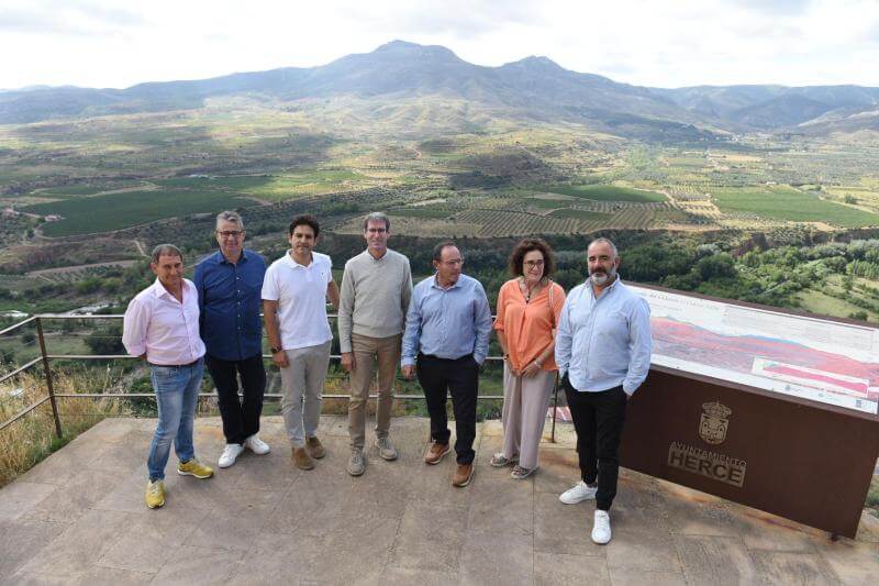 Lee más sobre el artículo El presidente Capellán recorre cinco enclaves del patrimonio de La Rioja Baja restaurados con el apoyo del Gobierno de La Rioja a través de la orden de ermitas