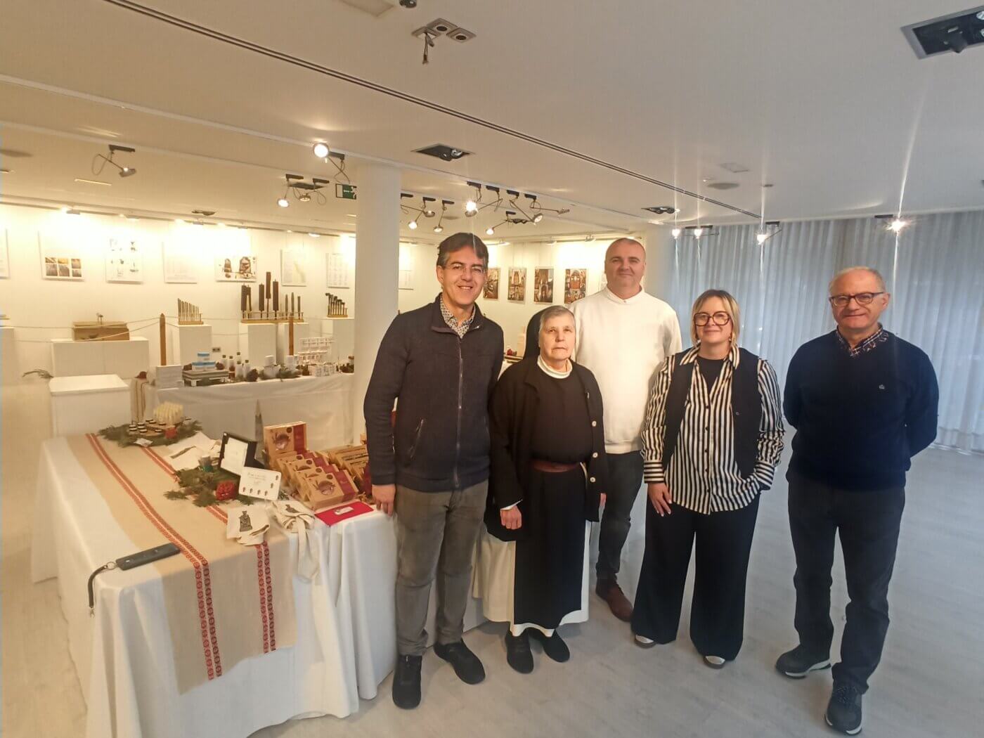 Lee más sobre el artículo El Centro Fundación Cajarioja de Arnedo acoge la exposición «Órgano, olvidado rey musical» y la tradicional muestra y venta de productos del Monasterio de Vico