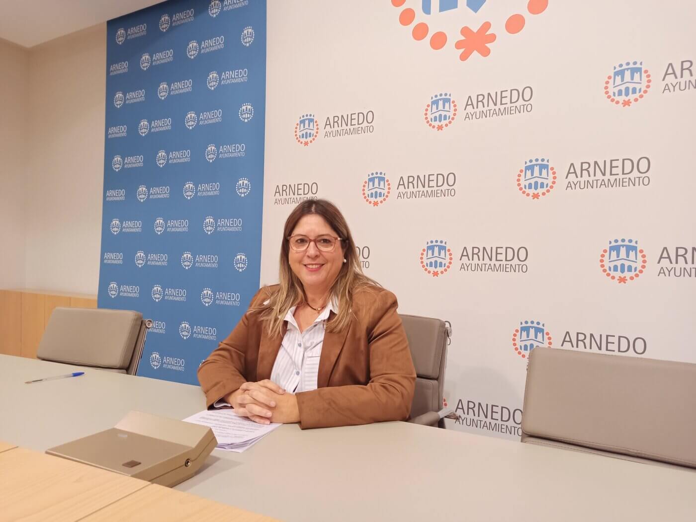 Lee más sobre el artículo La alcaldesa de Arnedo plantea al Gobierno de La Rioja la posibilidad de construir una vivienda tutelada para personas con discapacidad intelectual en la ciudad