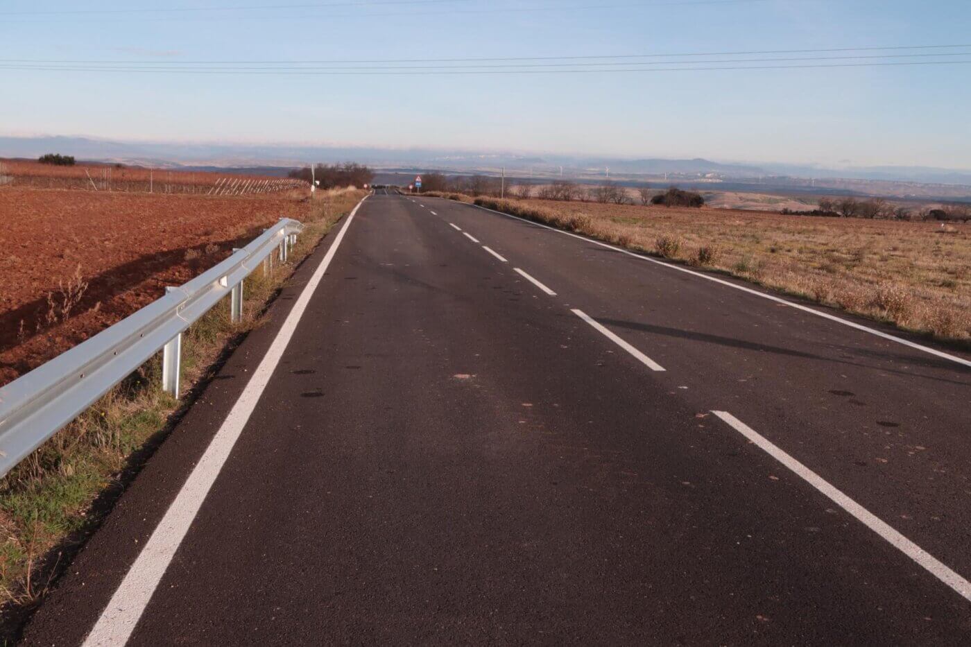 Lee más sobre el artículo El Gobierno de La Rioja finaliza las obras de refuerzo de la carretera LR-381 que atraviesa el municipio de Tudelilla