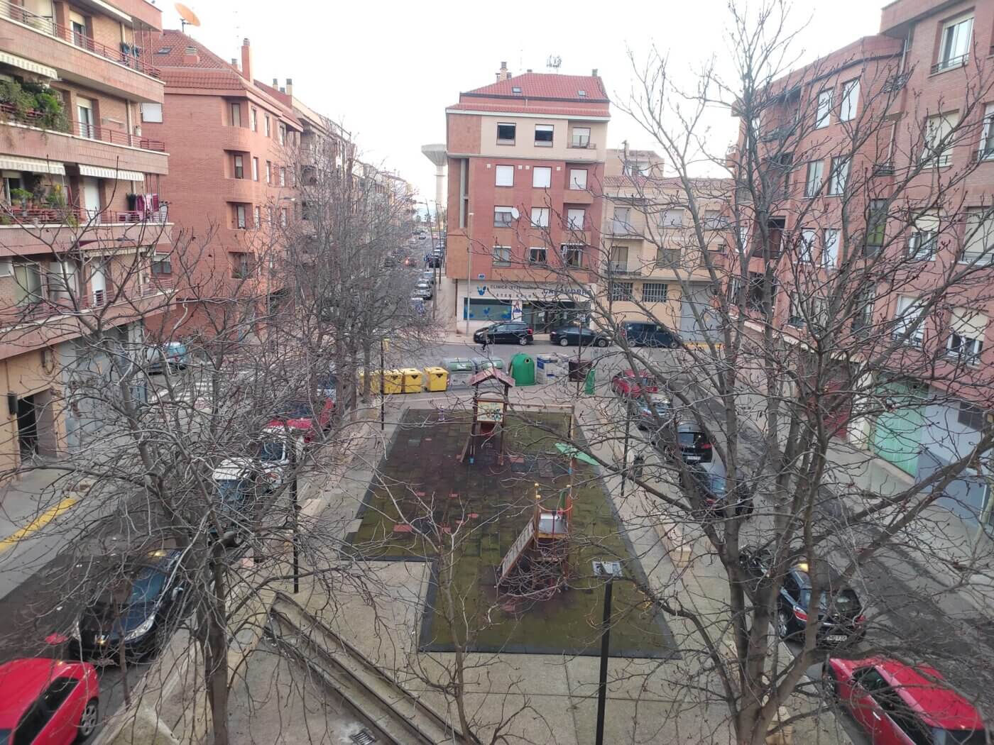 Lee más sobre el artículo Comienza la reurbanización de la plaza de la Constitución de Calahorra