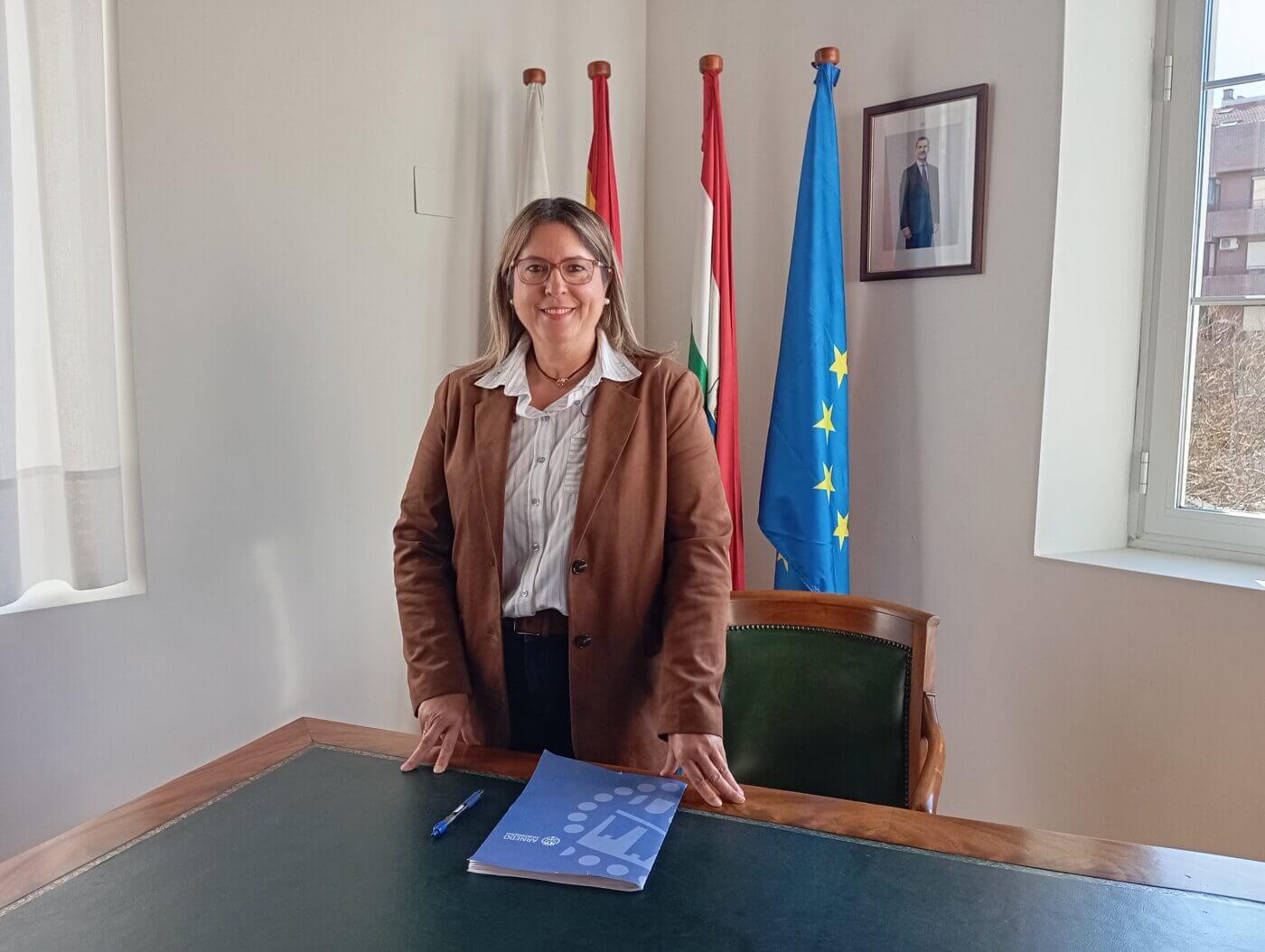 Lee más sobre el artículo La alcaldesa de Arnedo pide al Gobierno de La Rioja que agilice los trámites para la ampliación del polígono La Maja y extienda el descuento para la adquisición de pequeñas parcelas