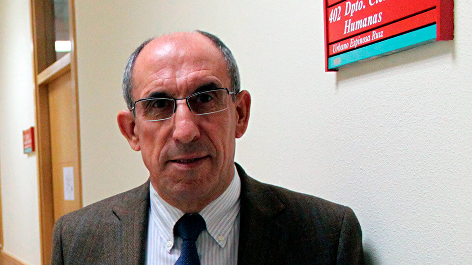 Lee más sobre el artículo El Gobierno Riojano concede la Medalla de la Rioja a la Asociación Riojana de la Empresa Familiar y la distinción de Riojano Ilustre a Urbano Espinosa