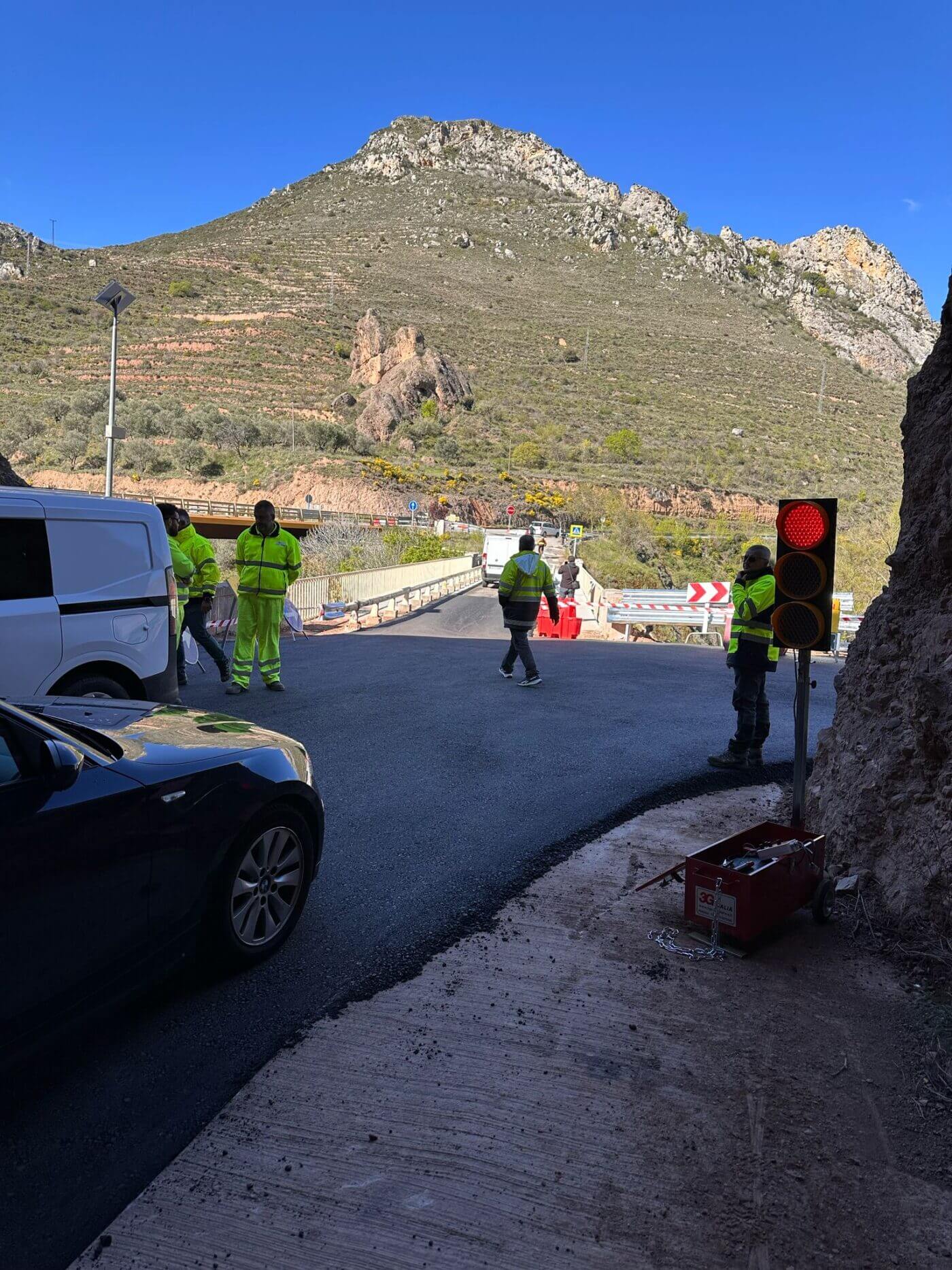Lee más sobre el artículo El PR+Riojan@s denuncia que 14 meses después todo sigue igual tras el desprendimiento sobre la carretera de Arnedillo