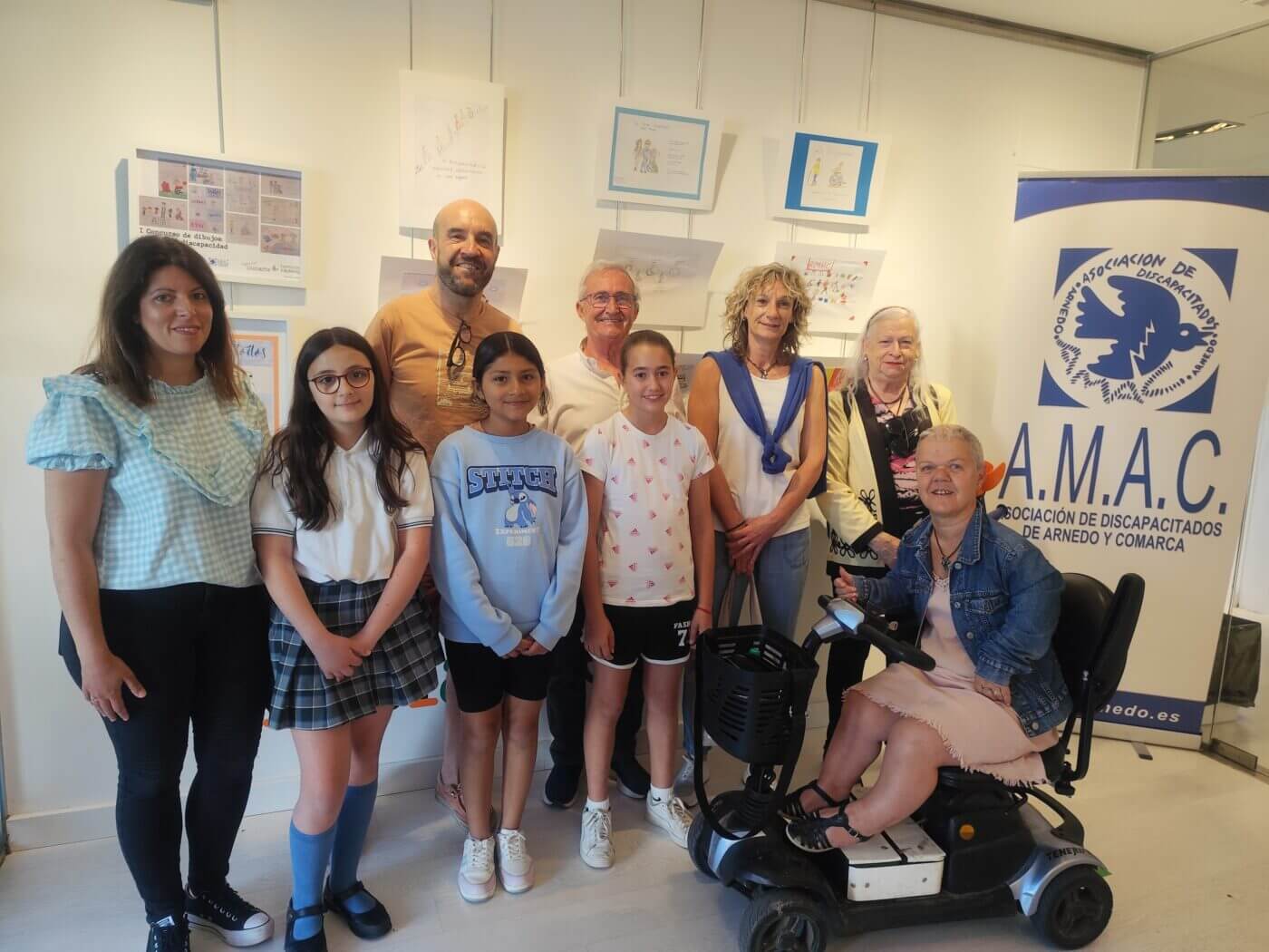 Lee más sobre el artículo El espacio ‘Iniciarte’ del Centro Fundación Cajarioja de Arnedo muestra los mejores trabajos del «I Concurso de Dibujo» organizado por AMAC para sensibilizar sobre la discapacidad