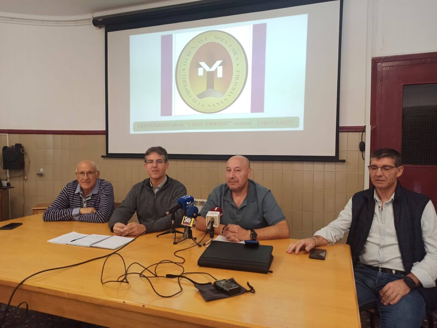 Lee más sobre el artículo La parroquia y la Cofradía de la Vera Cruz de Arnedo organizarán en 2027 una exposición de fotos y un concierto por el centenario de la cruz grande