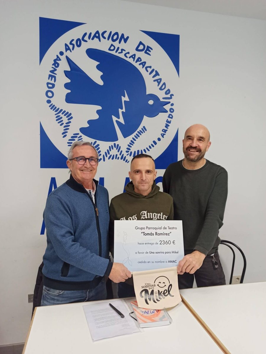AMAC donativo familia Mikel