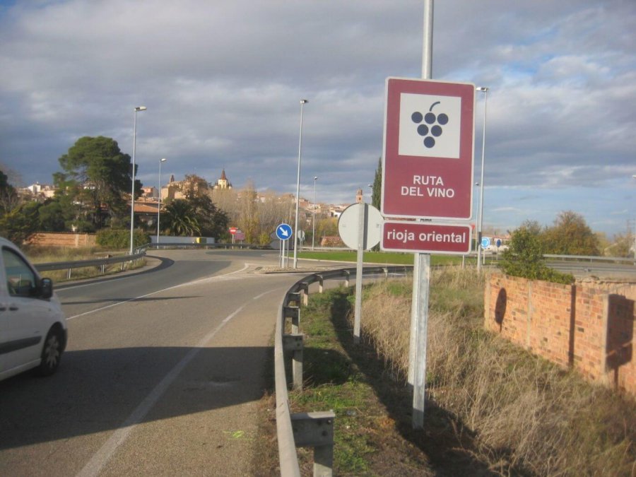 CALAHORRA ruta vino señal catedral