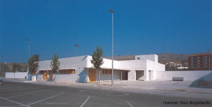 EDIFICIO VESTUARIOS ZONA DEPORTIVA ARNEDO 2