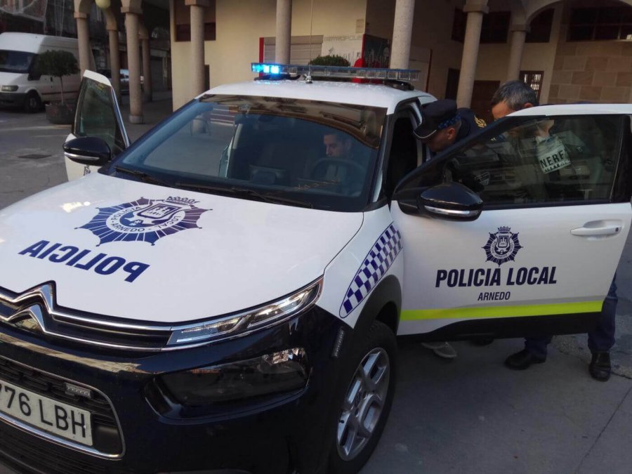 POLICÍA LOCAL coche policia