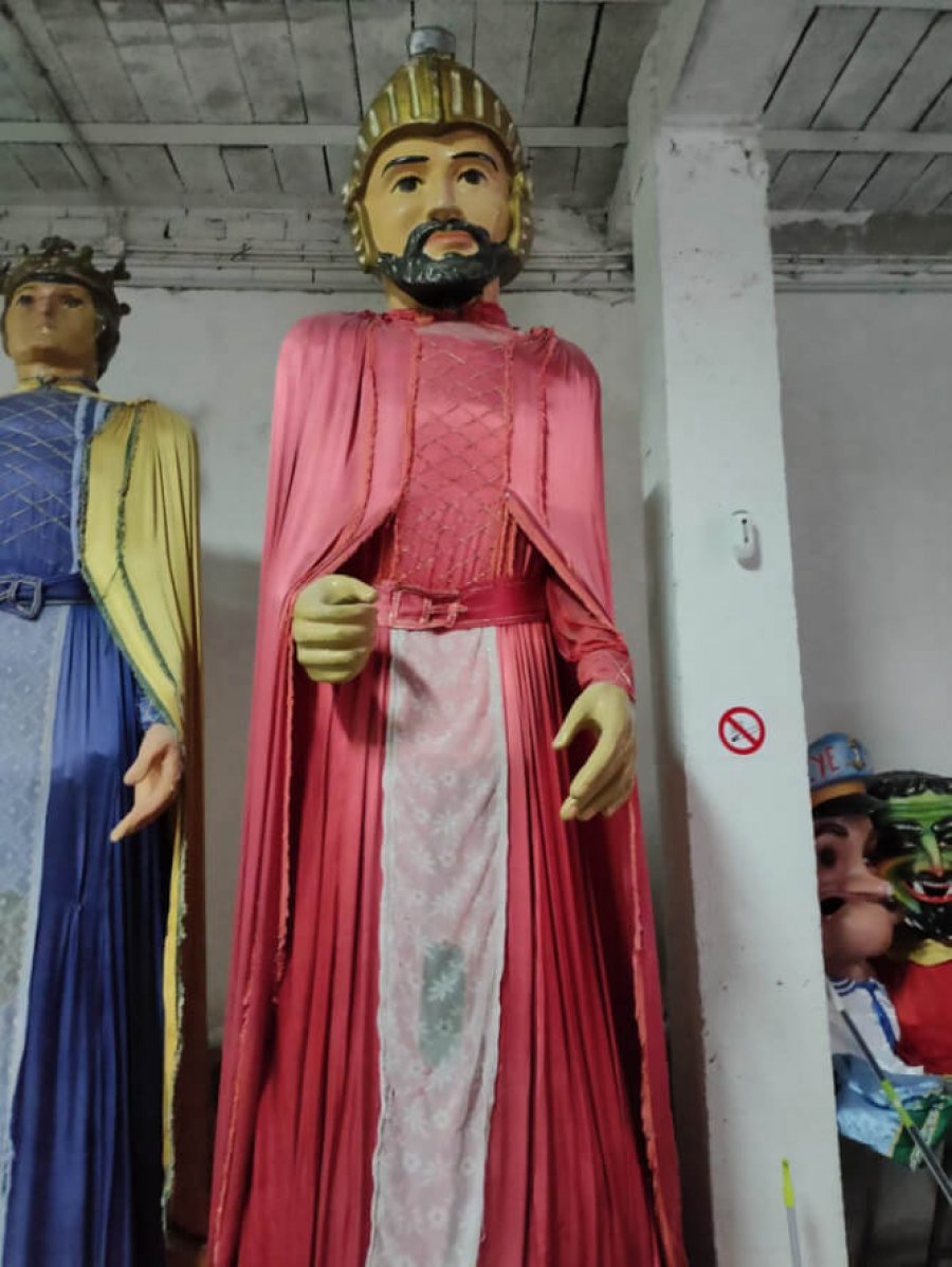 CALAHORRA gigante 1