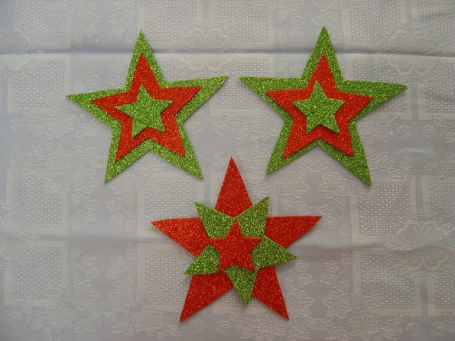 ADORNO NAVIDAD CON GOMA EVA ESTRELLA