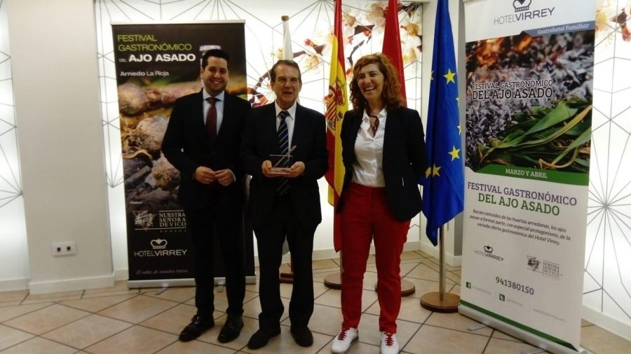 ABEL CABALLERO AJO ASADO 2