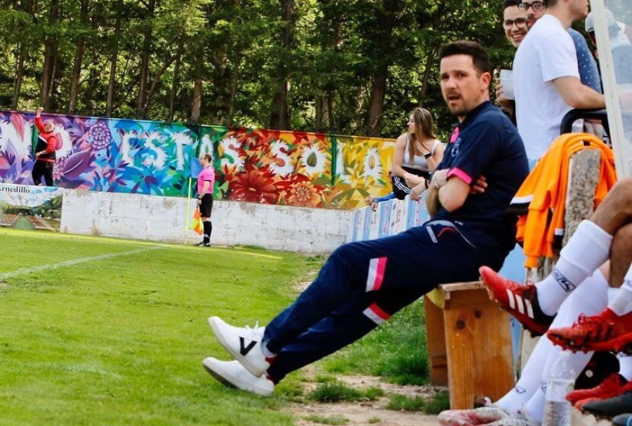 CD ARNEDO entrenador