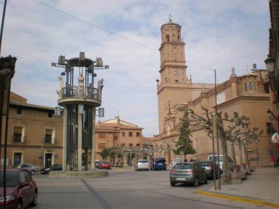 ALDEANUEVA foto plaza Ayto