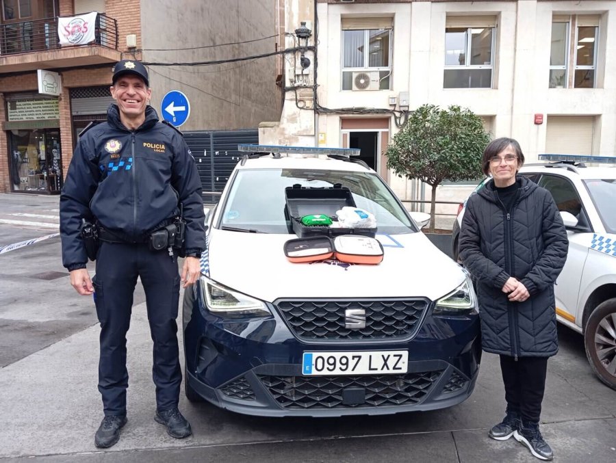 DESFIBRILADORES VEHÍCULOS POLICIA