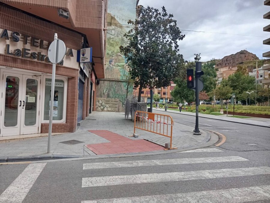 OBRAS PASOS PEATONES REBAJADOS Y PARA INVIDENTES