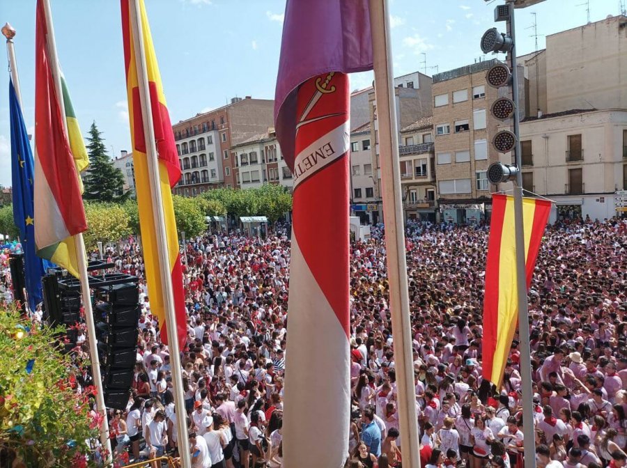 CALAHORRA fiestas cohete