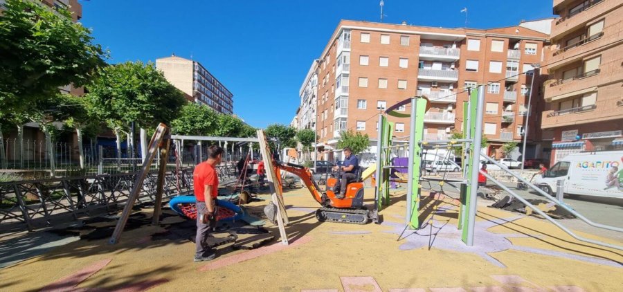 CALAHORRA parque infantil Monasterio Yuso 1