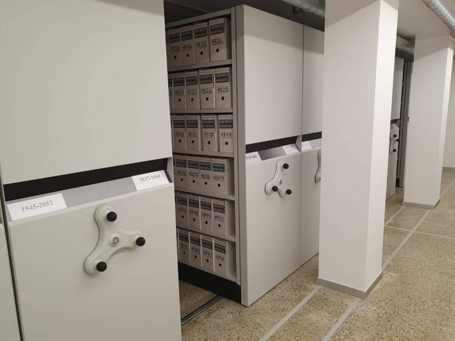 CALAHORRA archivo municipal mobiliario