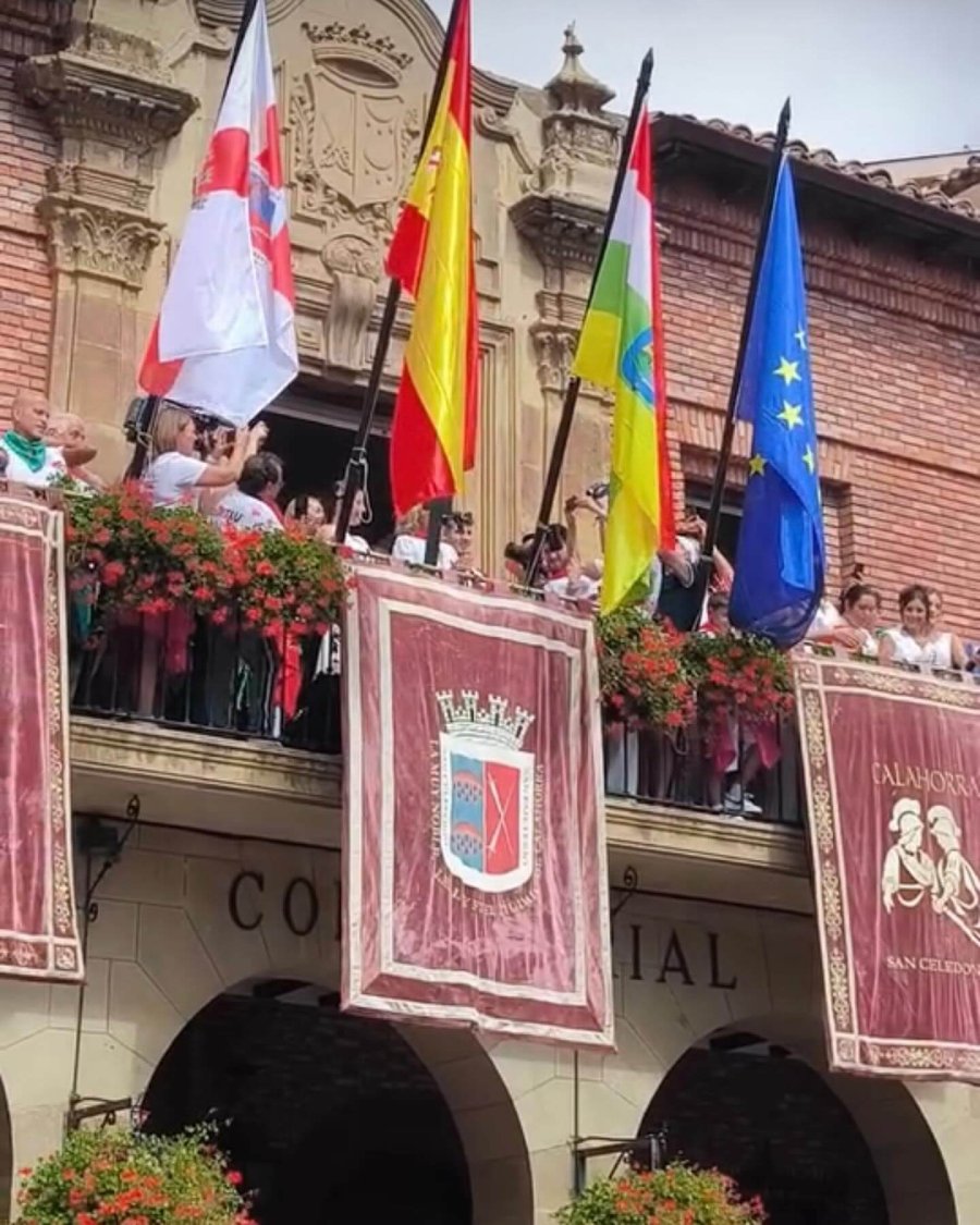 CALAHORRA fiestas cohete