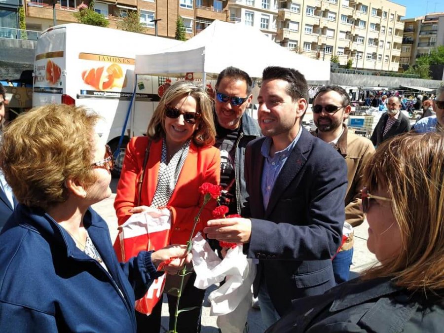 PSOE ARNEDO en mercadillo lunes 2