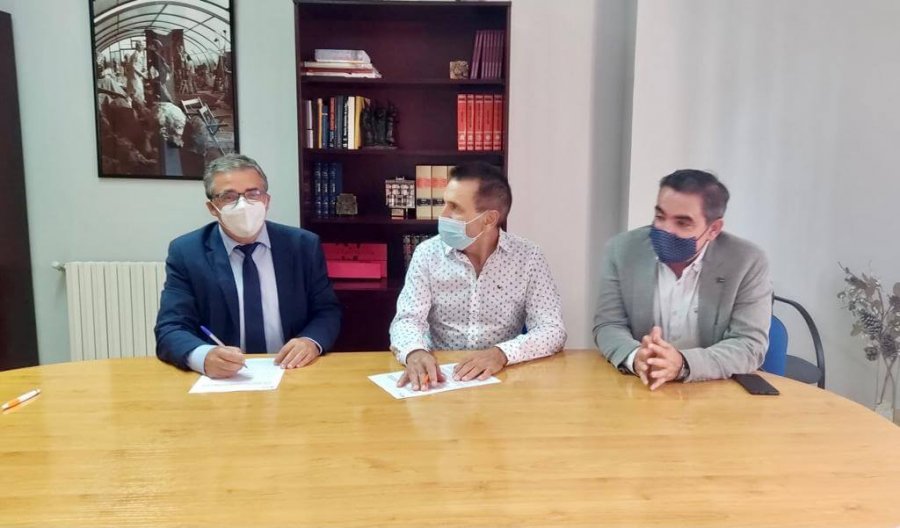ALDEANUEVA firma convenio ayuntamiento