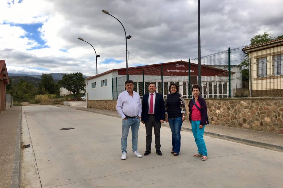 CORERA REUNION CARLOS CUEVAS