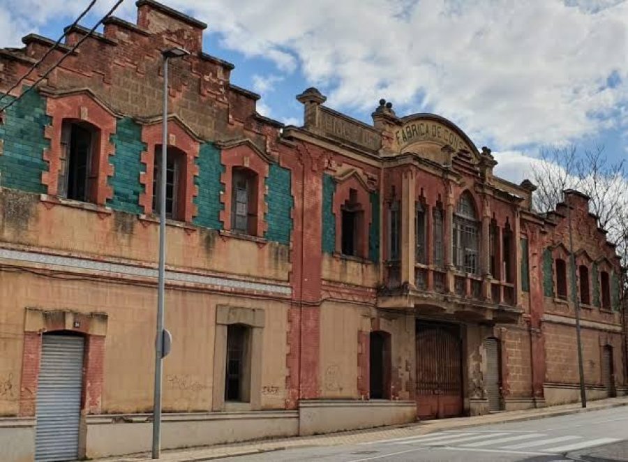 CALAHORRA centro FP nuevo fachada edificio viejo