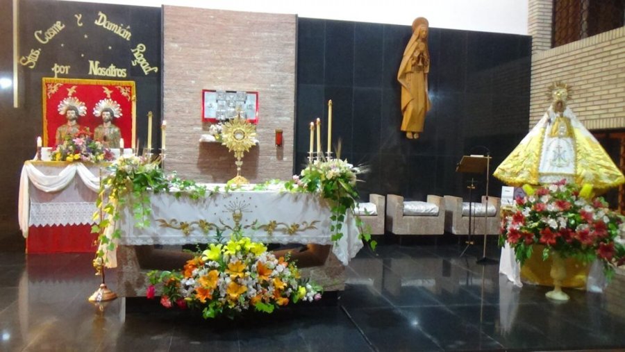 PARROQUIA santisimo santos y virgen Vico en Clarisas