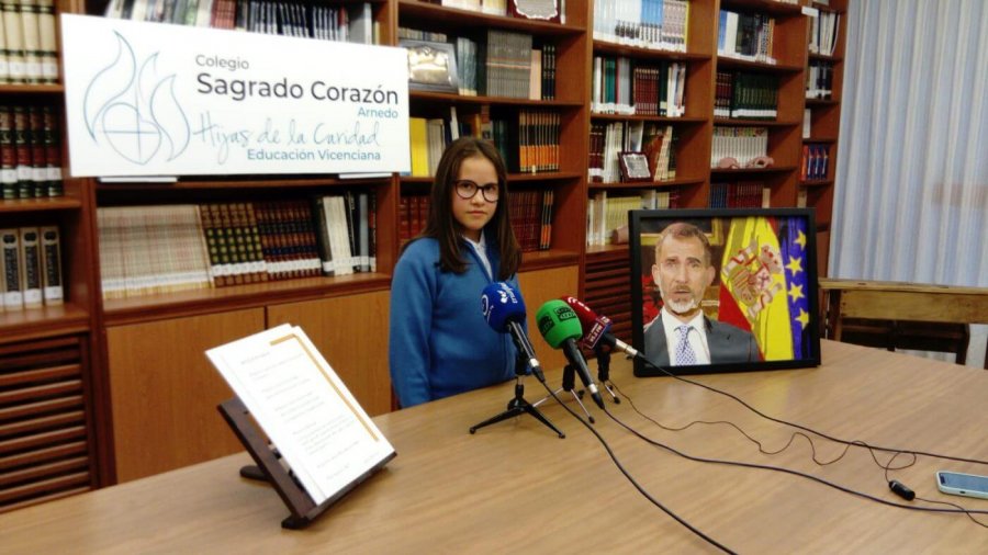 COLEGIO SAGRADO CORAZON ganadora rey para ti 1