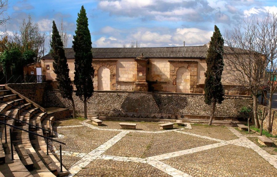 CALAHORRA Fuente de los 13 caños