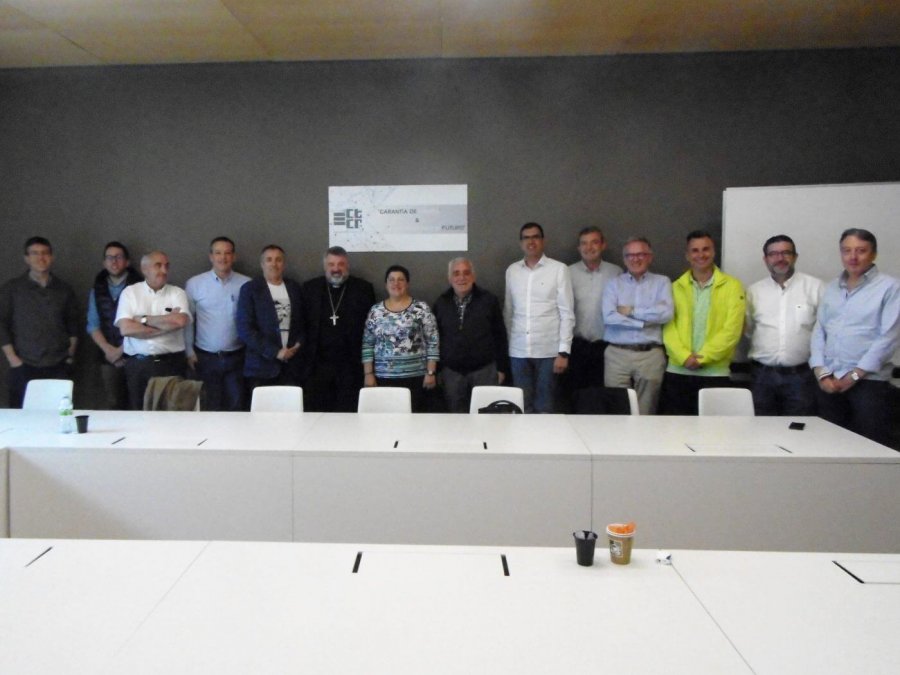 OBISPO JORNADA TRABAJO EN ARNEDO 1