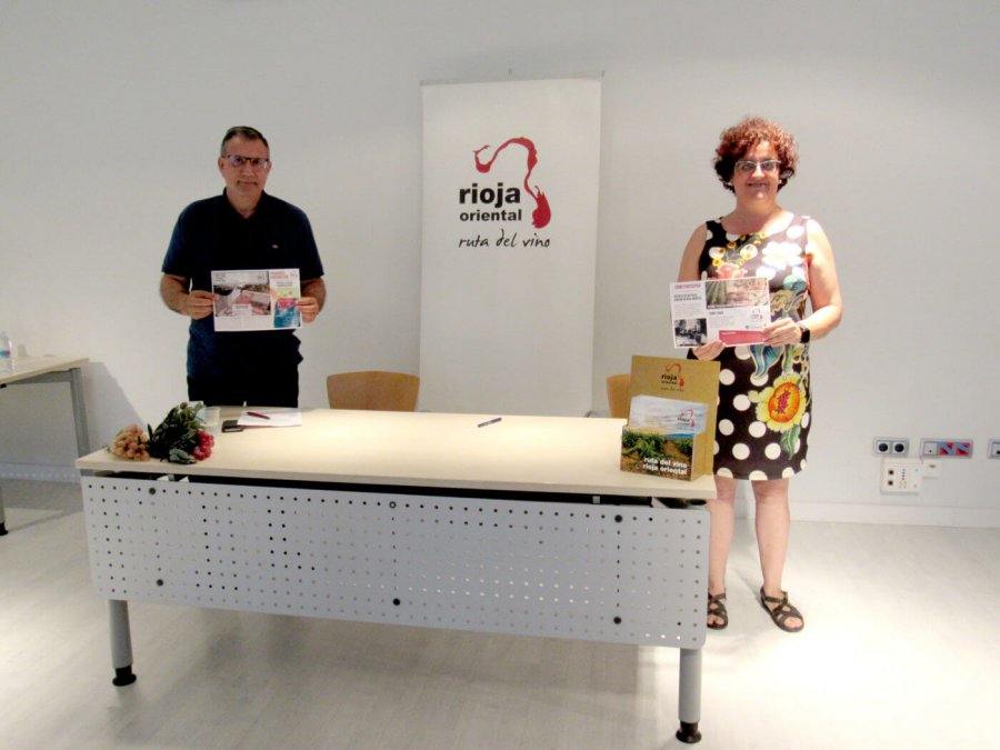 RUTA VINO RIOJA ORIENTAL pasaporte enoturistico 1