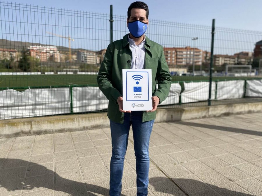 ALCALDE ARNEDO zona wifi en área deportiva