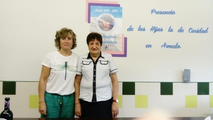 HIJAS CARIDAD 125 ANIVERSARIO 1