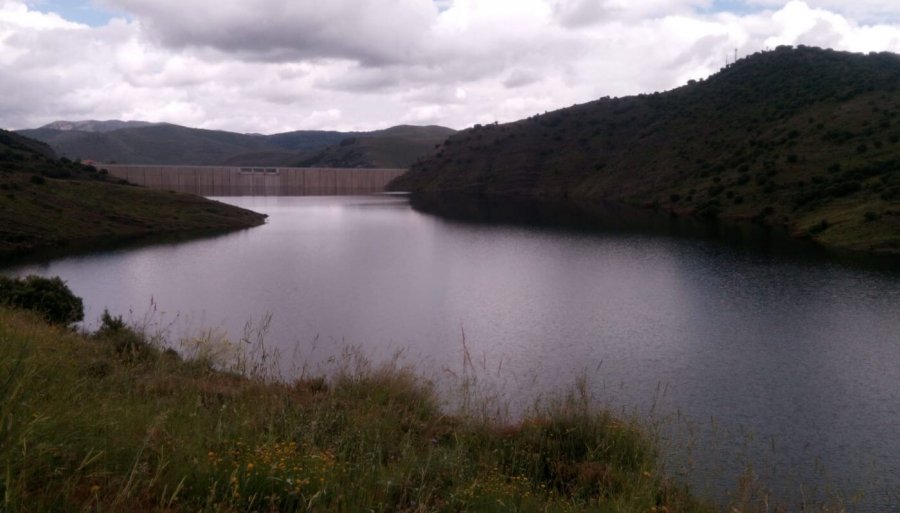 ENCISO presa con agua