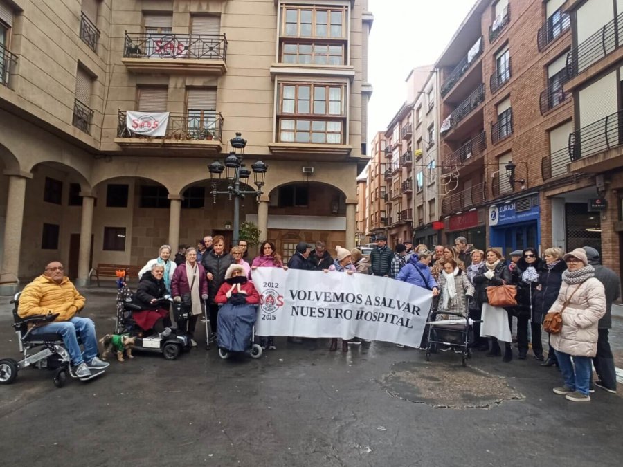 CONCENTRACION HOSPITAL CALAHORRA EN ARNEDO 26 nov 1