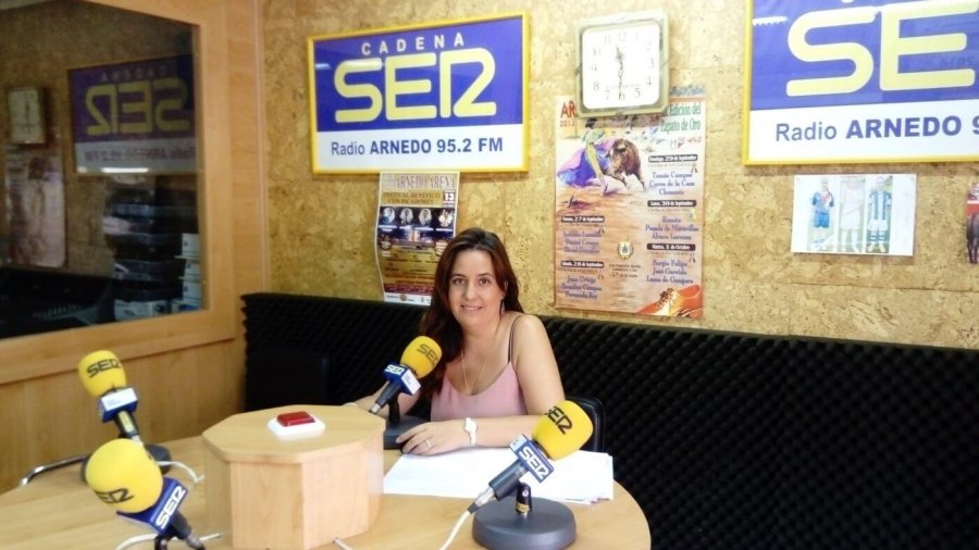 MARIA JESUS ZAPARA RADIO CERVANTES